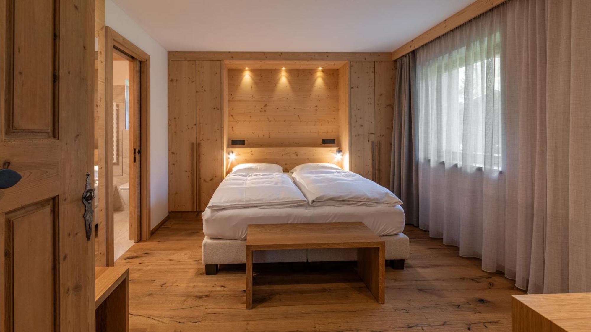 Alma Mountain Residence Dobbiaco Eksteriør bilde